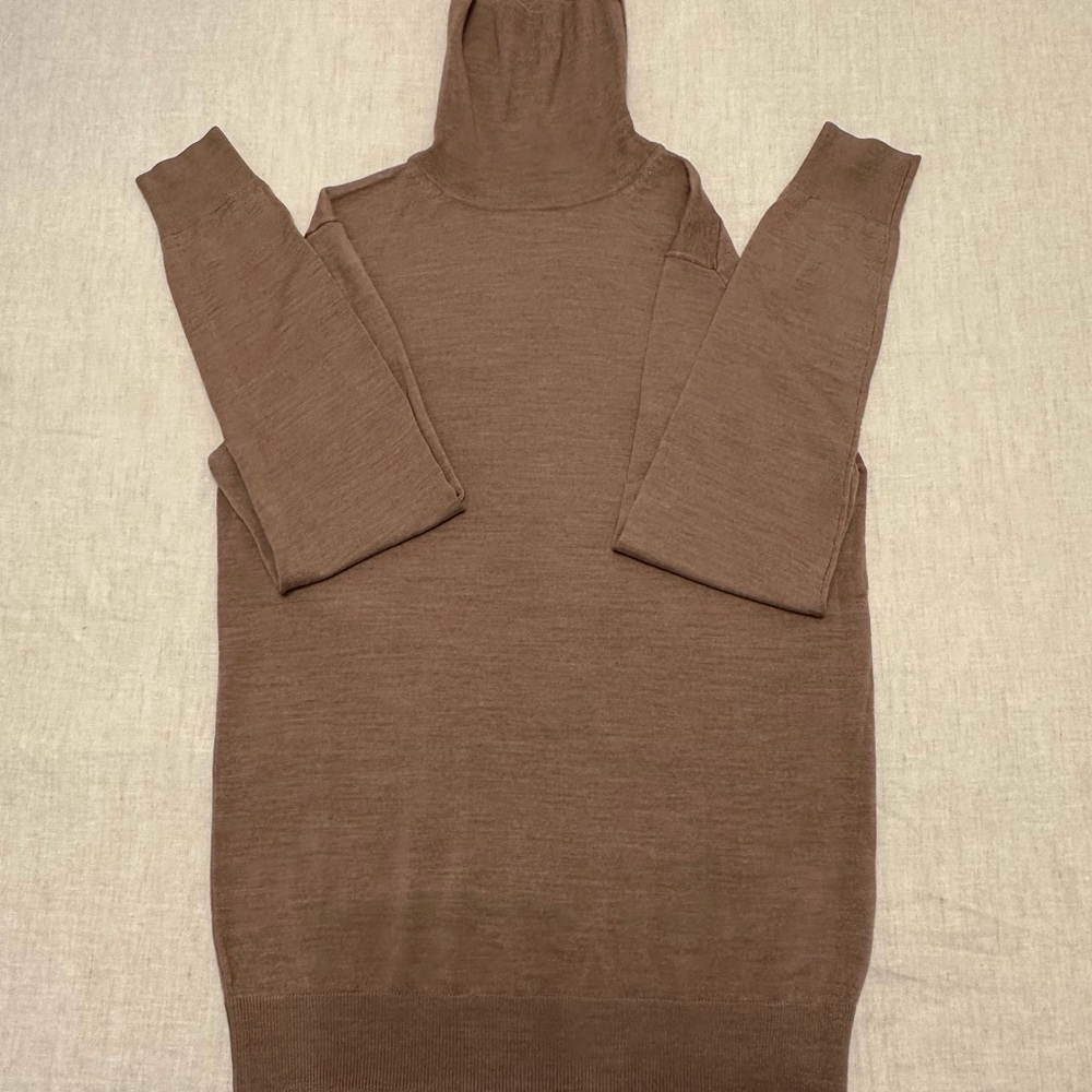 Uniqlo Fine Merino Wool Carmel Turtleneck Sweater